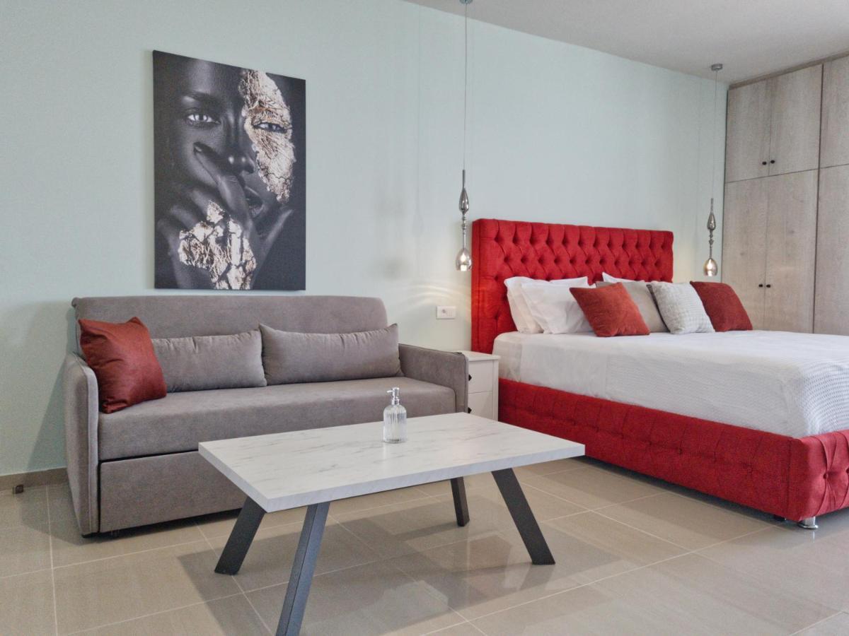 Epipleon Luxury Suites -102- Δωμάτιο 45Τμ Με Βεράντα 35Τμ Μπροστά Στη Θάλασσα Навпакт Екстер'єр фото