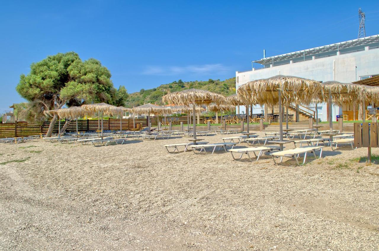 Epipleon Luxury Suites -102- Δωμάτιο 45Τμ Με Βεράντα 35Τμ Μπροστά Στη Θάλασσα Навпакт Екстер'єр фото